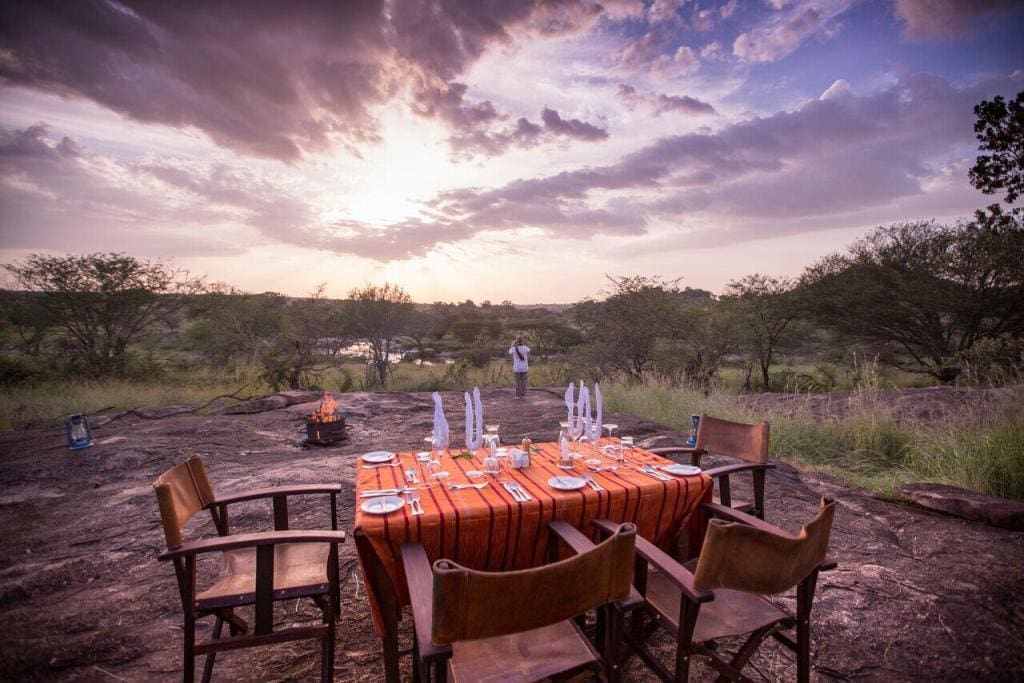 Things You Should Know Before Visiting Kenya 9 SerengetiMigrationCamp - Bush Breakfast (c) Silverless_preview