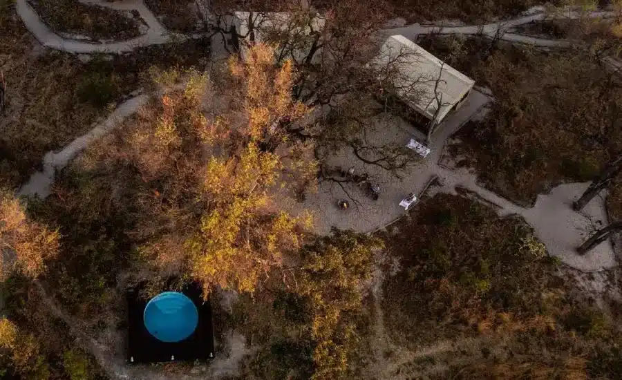 Selinda Explorers Camp