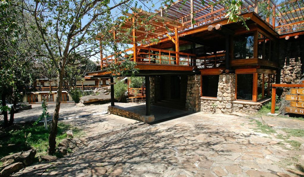 Lobo Wildlife Lodge