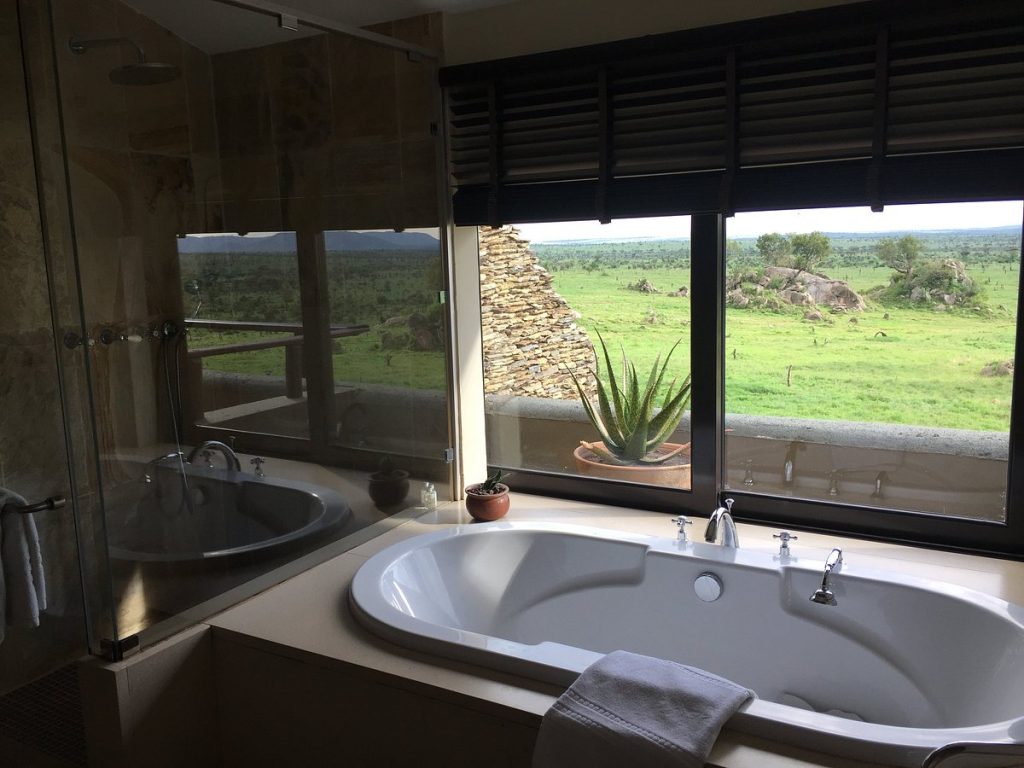 Four Seasons Safari Lodge