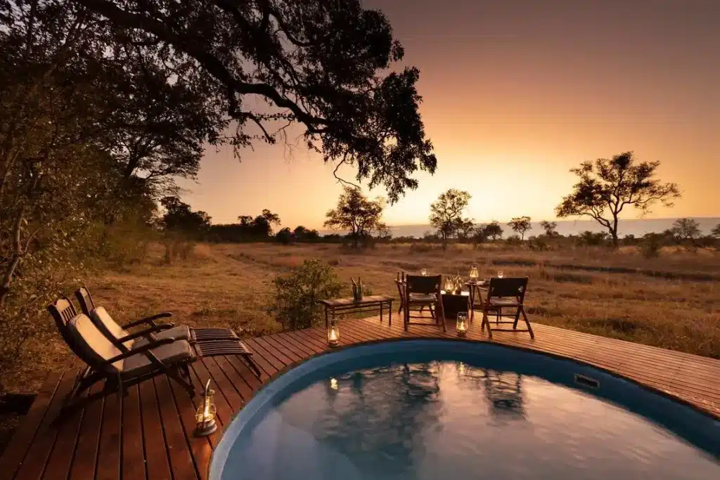 Selinda Explorers Camp