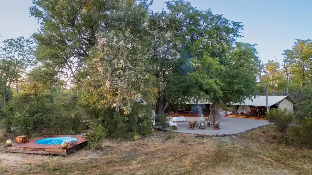 Selinda Explorers Camp