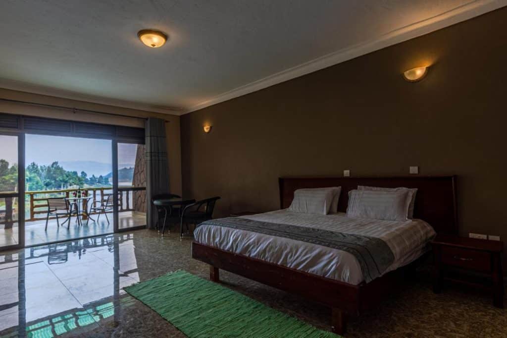 Overland Bunyonyi Resort