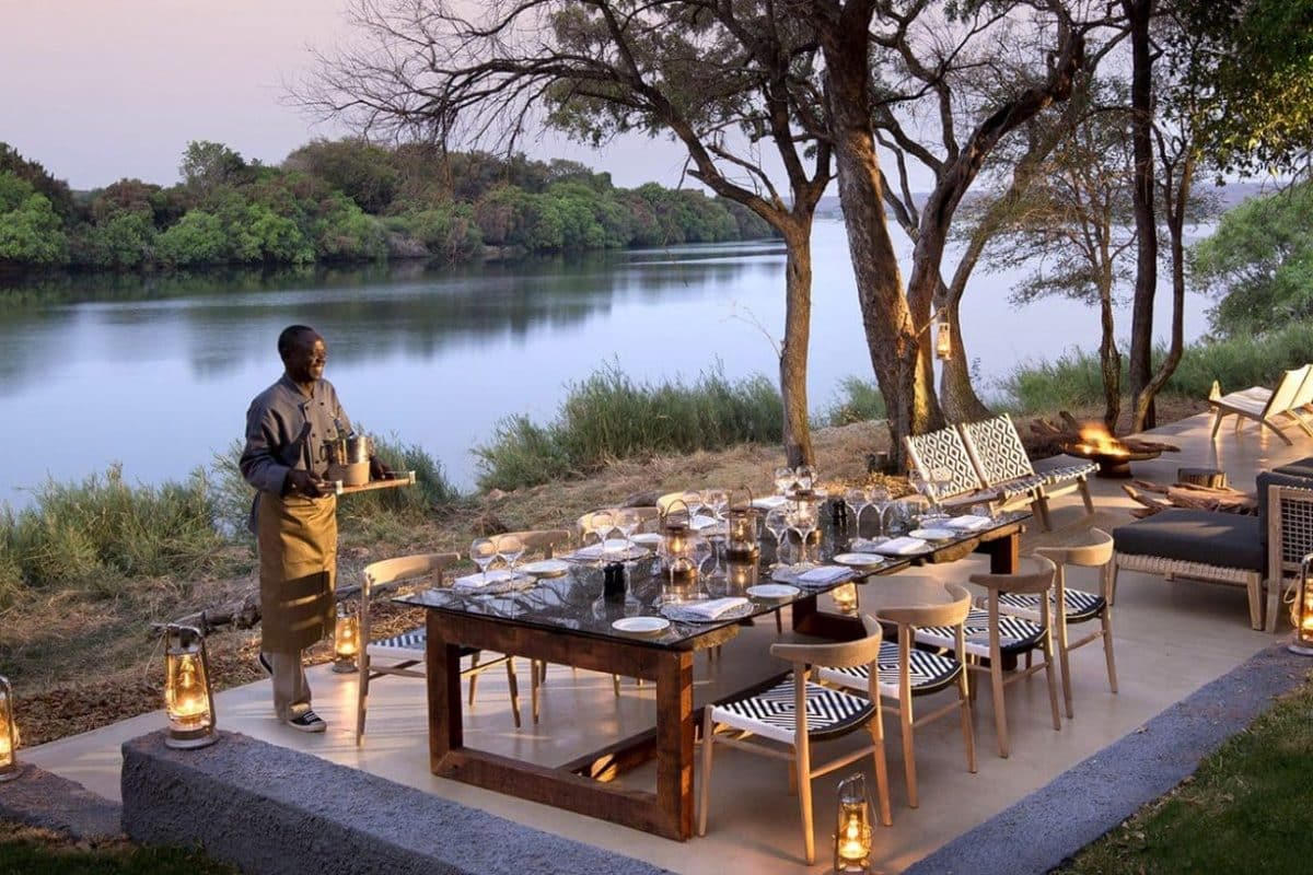 Luxury African Safaris - Zimbabwe Safaris - Cheetah Safaris